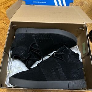 Adidas Tubular Invader
